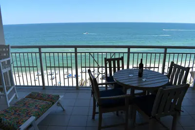 Image de 8/3 disponible! Service de plage Gratuit! Gulf Front LuxurySleeps 7-8! Vue imprenable! Piscine immense!