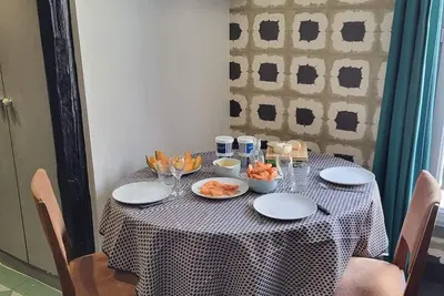 Image de Appartement 2 pièces au coeur du 17ème à 2 minutes de la rue de Levis.