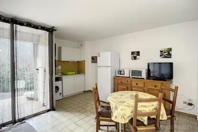Image de Appartement F2 avec Terrasse, Wifi et Proximité Thermes à Lamalou-les-Bains