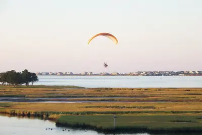 Image de Fenwick Paradise Beach Villa-<br>Magnifique condo Bayfront. 9<br>Miles de la plage