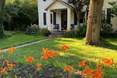 Image de Cuisinière de porche grillagée Cape May Pt rénovée