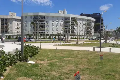 Image de Appartement de 3 chambres au bord de Praia do Forte jusqu'à 9 personnes