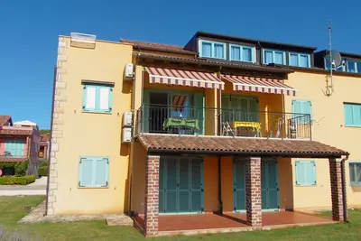 Image de Appartement moderne et confortable avec piscine et court de tennis près de Porec - 2 chambres