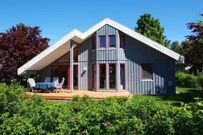 Chalet danois ensoleillé44. de See dans le parc de vacances Mirow