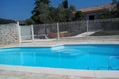 Image de Baron Gard single-storey villa with swimming pool