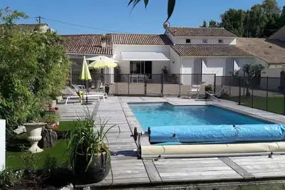 Image de La maison d'Augusta, 4*, piscine privée chauffée, 4 chbres, 2 Sdb, proche mer