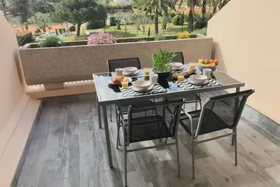 Image de Appartement refait a neuf, clim, vue mer, piscines, tennis