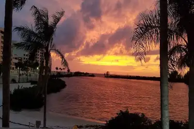Image de Oceanfront Oasis avec couchers de soleil sur le golfe du Mexique