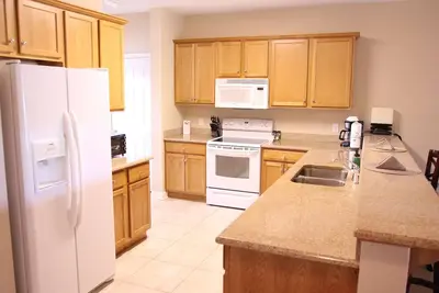 Image de Waterfront Condo, Peaceful & Quiet, Snowbirds Bienvenue Dans Mars et Avril!