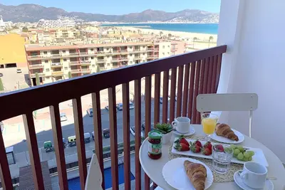 Image de Appartement 1st Line Beach-Wifi-A \/ A