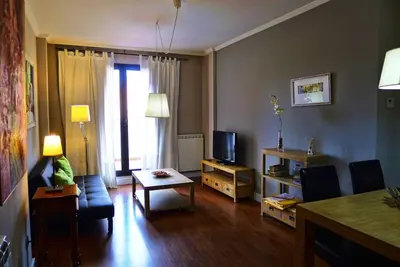 Image de Spacieux Appartement 2 Chambres, Climatisation, Garage Optionnel, Wifi