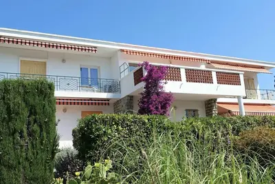 Image de Confortable appartement pour 4 personnes avec Wifi, Tv, balcon, animaux admis et parking