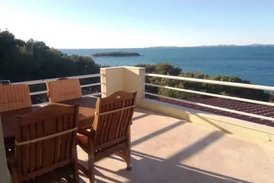 Image de Appartement de vacances avec terrasse et vue sur la mer