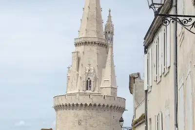 Image de 120€ par nuit pour 4 personnes 7 Nuits minimum.