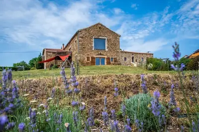 Image de Gîte spacieux avec grande piscine en Ardèche verte