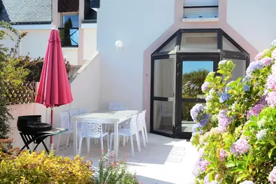 Image de Gîte 3* Tt Cft, WiFi gratuite. Terrasse privée, Piscine 28°, Tennis, Parking
