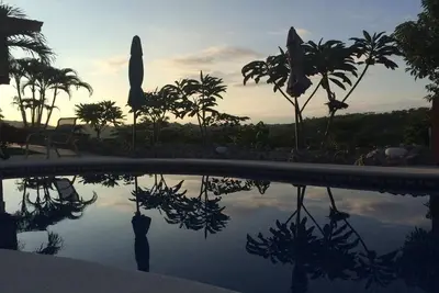 Image de Magnifique condo à trois chambres avec vue sur la jungle et l'océan à 360 degrés