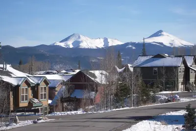 Image de Deluxe Mountain Townhouse (Min 30 nuits, Max 30 nuits)