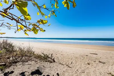 Image de Nouvelle location en bord de mer - 4 chambres - Surfez sur votre porte dérobée