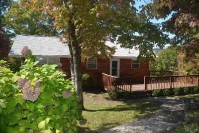 Image de Location de maison au dernier étage sur le magnifique lac Norris avec cale de bateau disponible