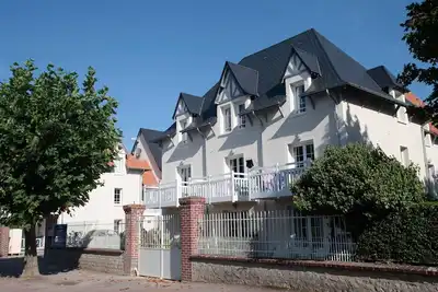 Image de Appartement en France avec Balcon ou Terrasse