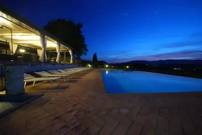 Image de Spolète au bord de la piscine, apt. 3 - vue magnifique, à seulement 0, 7 miles de l'ancienne remorque