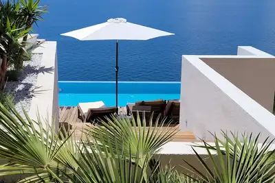 Image de Villa Ruzmarina, 1min Ă pied de la plage pittoresque, vue magnifique