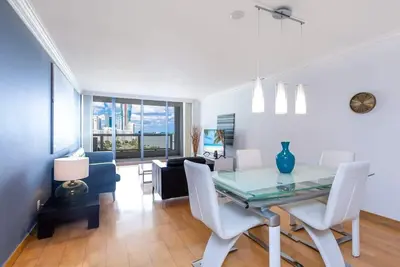 Image de Ocean View with a Large Balcony