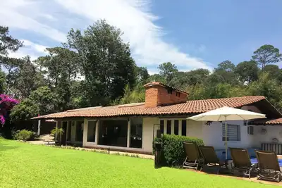 Image de Belle Maison Seulement À Un Niveau. Club de golf Avándaro. Onirique! !