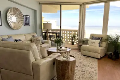 Image de ** Nouvelle Liste ** Condo spacieux en front de mer Ă New Smyrna Beach, Fl