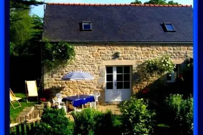Image de Gîte de caractère en pierres, proximité plages et commerces