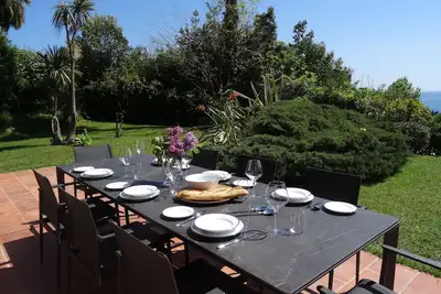 Image de Monaco Country Park 2 chambres, 2 salles de bain, jardin, piscine, plage avec parking