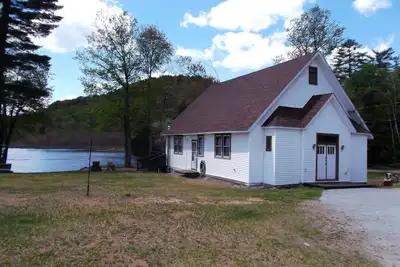 Image de Belle propriété familiale au bord du lac sur le lac Brant