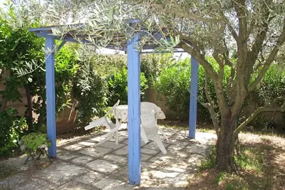 Image de Studio climatisée 2 tout confort, piscine, wifi, animaux admis, jardin clôturé