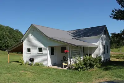 Le Douglas Place - une cabane rustique sur l'Arménie Montagne