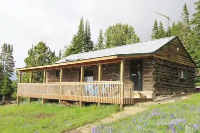 Image de Nouvelle inscription - A Western Rose Cabin, Shell, Wy