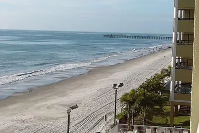 Image de Beachfront 3 Br / 3 Ba Condo avec 5e étage vues du Golfe - 3/3