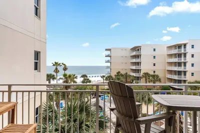 Image de Waterscape A408 ~ Superbes vues sur la plage et la piscine ~ Service de plage