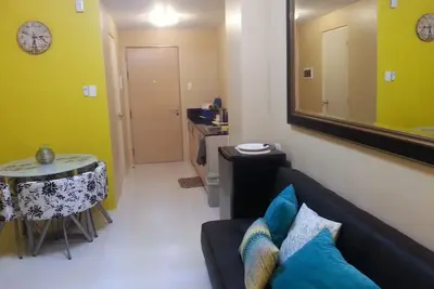 Image de Condo 1-Br surplombant le lac \/ volcan Taal
