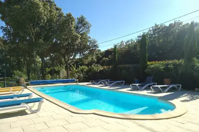 Image de Saint Siffret-Uzes: Splendide maison avec piscine et 25 ares de jardin