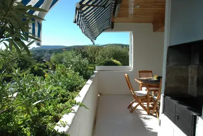 Au centre de Cassis, une location meublée à 300m de la plage et du port