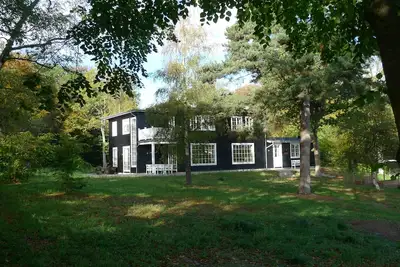 Image de Luxe 240m2 Beach House directement sur le chemin forestier de la plage
