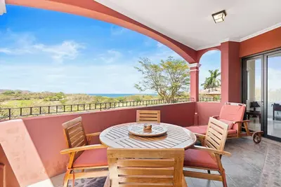 Image de Reserva Conchal Condo avec de merveilleuses vues sur l'océan - devant le parcours de golf