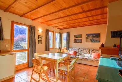 Image de Le Miou: hameau des Chazals Nevache Hautes Alpes
