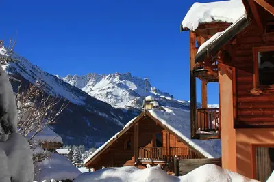 Image de Chalet Le Queyrellin hameau des Chazals Nevache Hautes Alpes