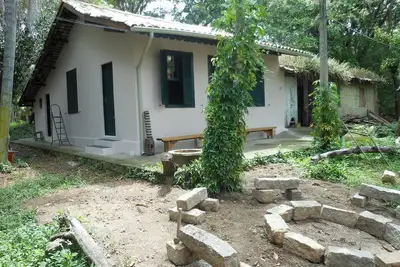 Image de Maison coloniale au centre de Lagoa da Conceição. (Forêt privée)