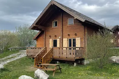 Image de Chalet Bois individuel au calme à 250m du coeur de la station - Piscine, Sauna