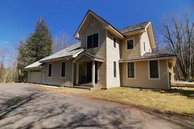 Image de 4 chambres hébergement à Davis