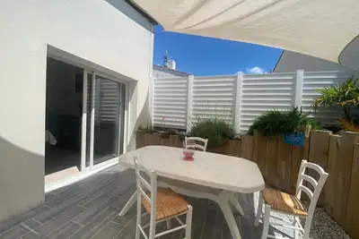 Image de Maison élégante proche plage, forêt, avec terrasse, 3 chambres, WiFi et parkings
