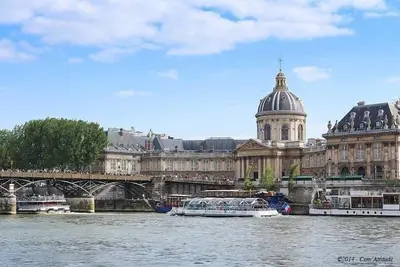 Image de Appartement de Charme à Paris Quai de Seine entre St Germain des Prés et Louvre